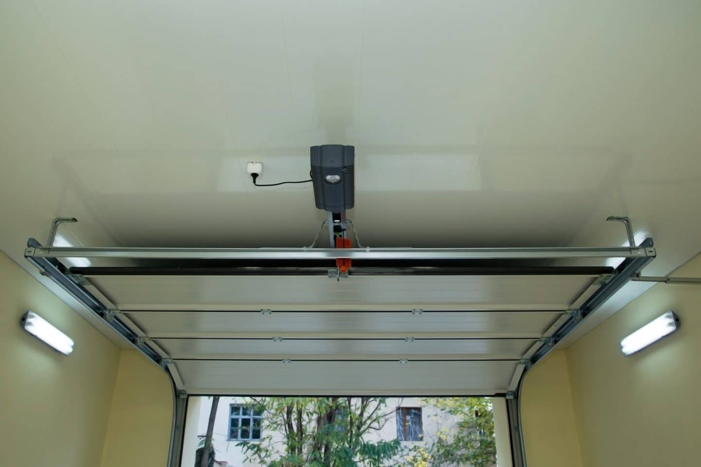 Garage Door Problems Homeowners Usually Encounter